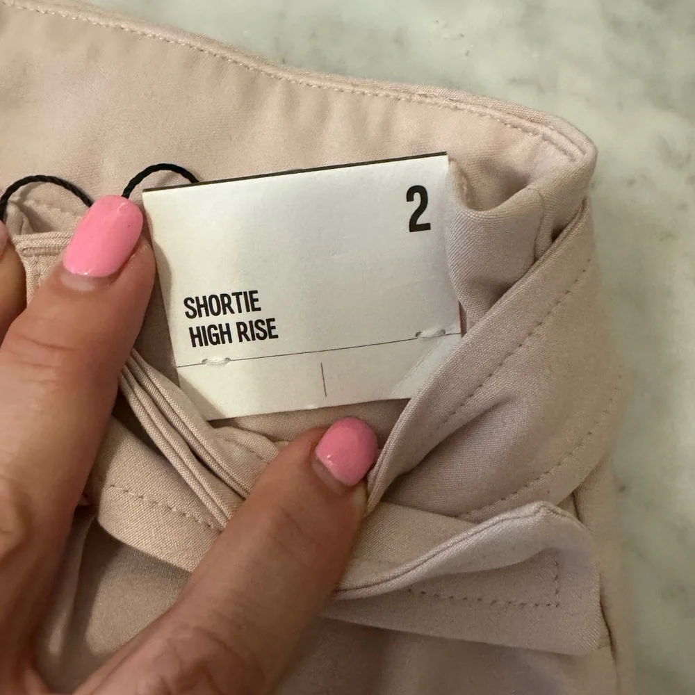 Express shorts. - Picture 2 of 3